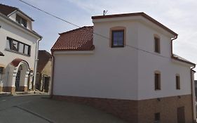 Penzion Šarlota&Vinařství Vítek Josef